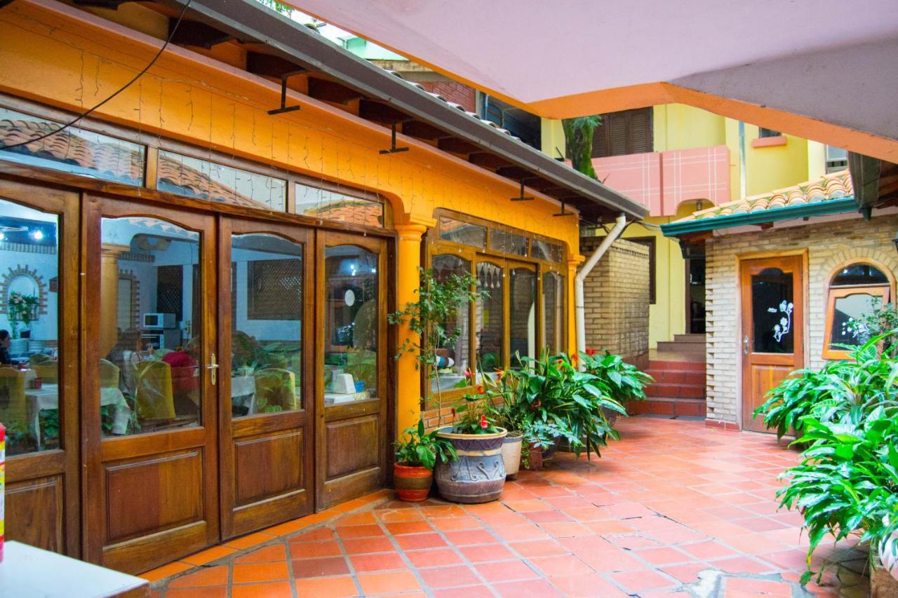 Hotel & Restaurante Guarania Ciudad del Este Exterior foto